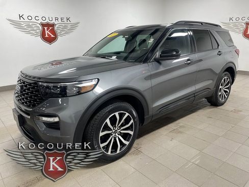 Used 2023 Ford Explorer ST-Line image 3