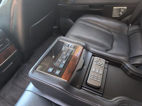 Used 2017 Lexus LX 570 4WD w/ Luxury Package image 16