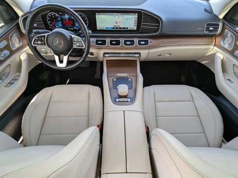 Used 2023 Mercedes-Benz GLS 450 4MATIC image 15