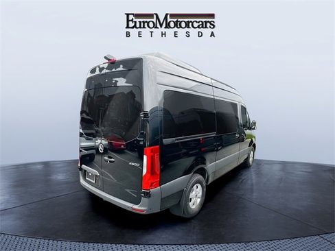 New 2024 Mercedes-Benz Sprinter 144 Cargo image 4