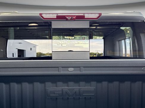 Used 2025 GMC Sierra 1500 AT4 w/ AT4 Premium Package image 20