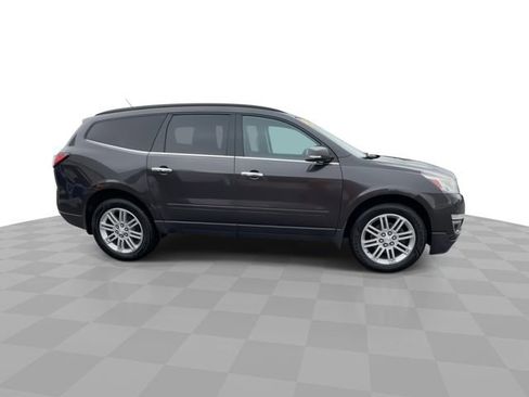 Used 2015 Chevrolet Traverse LT w/ Style and Technology Package AWD/4WD image 9