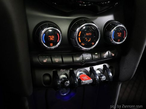 Used 2020 MINI Cooper 4-Door Hardtop w/ Storage Package FWD image 20