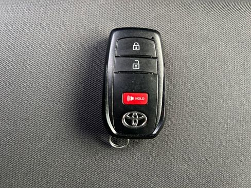 Used 2024 Toyota Tacoma TRD Sport image 33