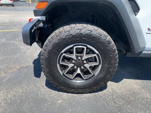 Used 2025 Jeep Wrangler Unlimited Rubicon AWD/4WD image 32
