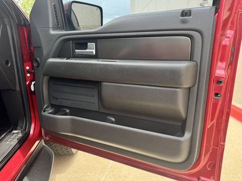 Used 2014 Ford F150 Raptor w/ Equipment Group 801A Luxury AWD/4WD image 18