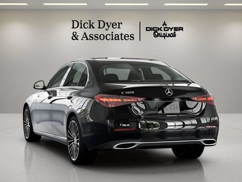 Used 2026 Mercedes-Benz C 300 Sedan image 23