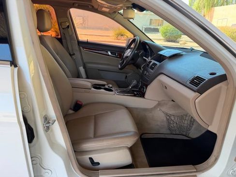 Used 2011 Mercedes-Benz C 300 Sedan image 34