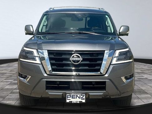 Used 2024 Nissan Armada SL w/ Captain's Chairs Package AWD/4WD image 2