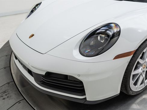 Used 2025 Porsche 911 Carrera w/ Premium Package image 97