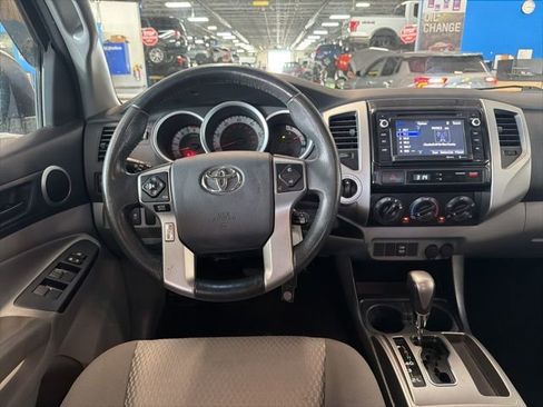 Used 2014 Toyota Tacoma 4x4 Double Cab w/ SR5 Package image 23