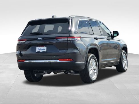 New 2026 Jeep Grand Cherokee Laredo w/ Trailer Tow Package image 5