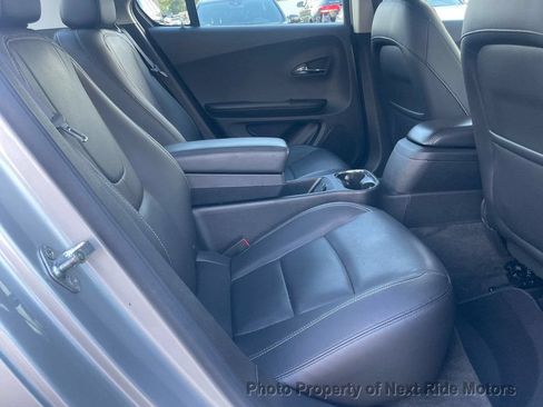 Used 2014 Chevrolet Volt Premium w/ Premium Trim Package FWD image 12