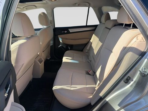 Used 2017 Subaru Outback 2.5i Premium image 34