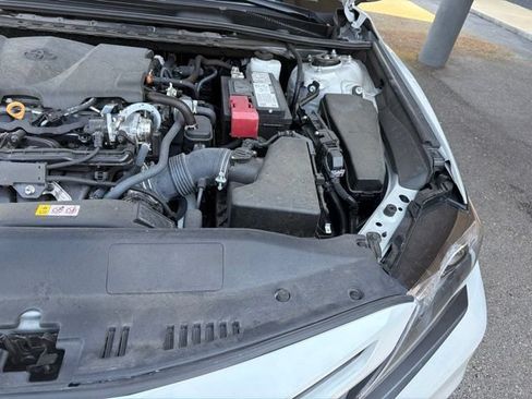 Used 2023 Toyota Camry SE FWD image 17