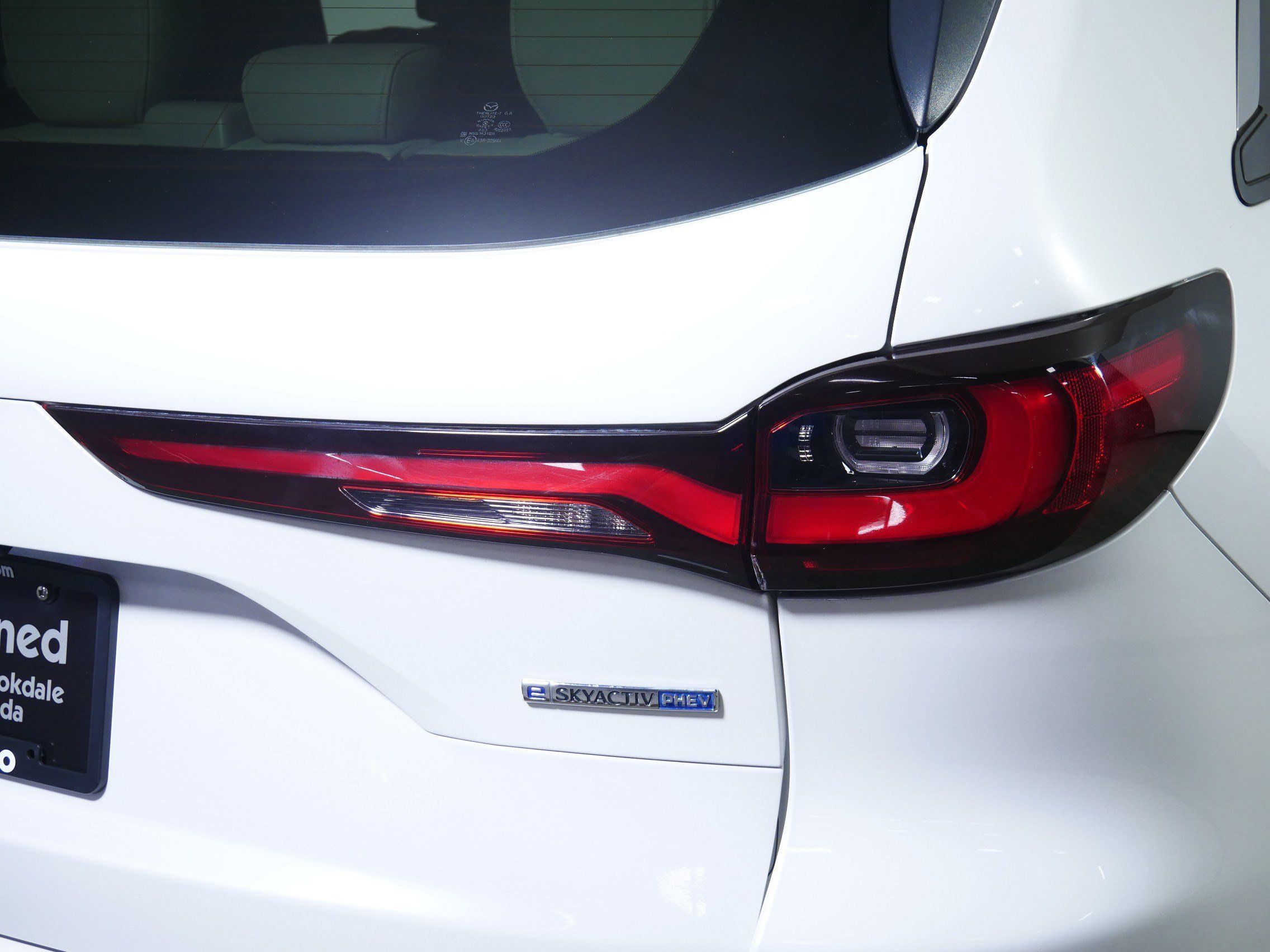 Used 2024 MAZDA CX-90 Plug-In Hybrid w/ Premium Pkg AWD/4WD image 17