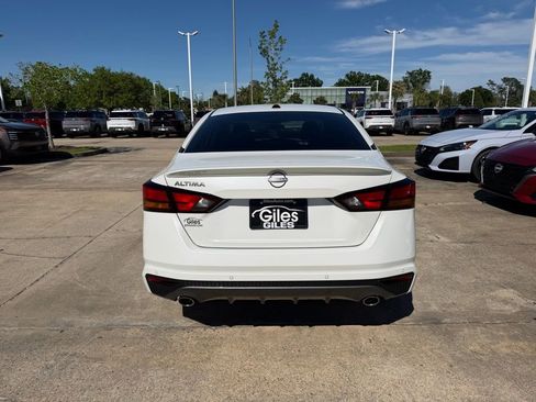 New 2026 Nissan Altima 2.5 SV FWD image 4