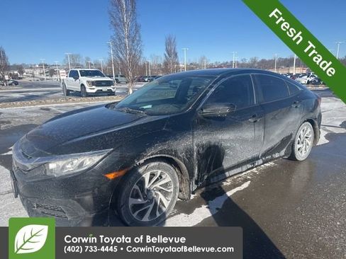 Used 2017 Honda Civic EX image 9