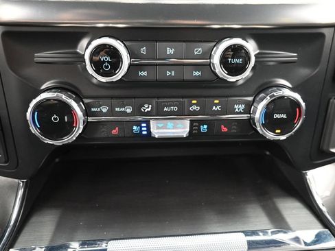 Used 2023 Ford F150 Lariat w/ Equipment Group 502A High AWD/4WD image 20