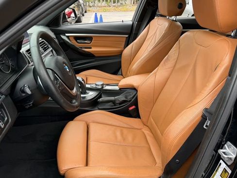 Used 2018 BMW 330i xDrive Sedan w/ Premium Package AWD/4WD image 10