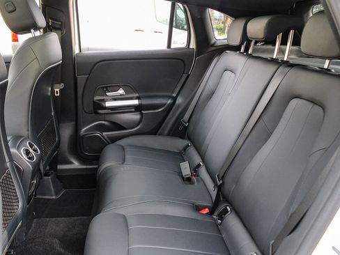 Certified 2025 Mercedes-Benz GLA 250 4MATIC image 21