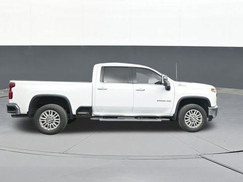 Used 2020 Chevrolet Silverado 2500 LTZ w/ Z71 Off-Road Package image 12