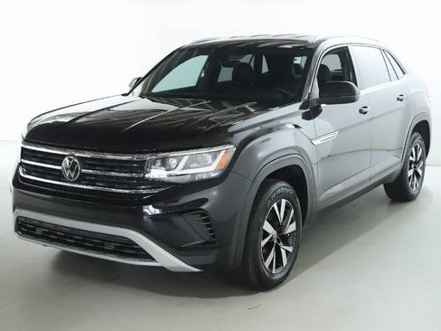 Used 2023 Volkswagen Atlas Cross Sport SE AWD/4WD image 1