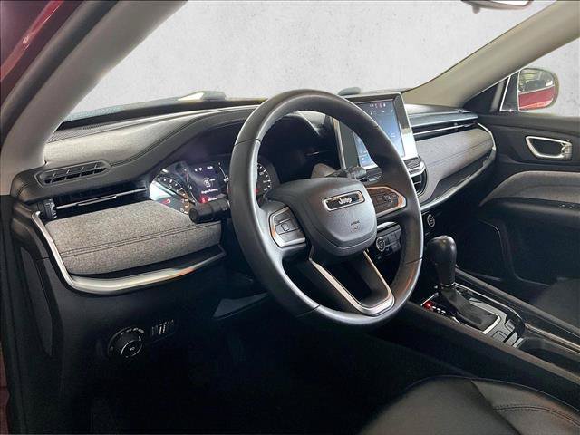 Used 2022 Jeep Compass Latitude FWD image 13