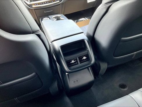 Certified 2024 Cadillac Lyriq Luxury AWD/4WD image 10