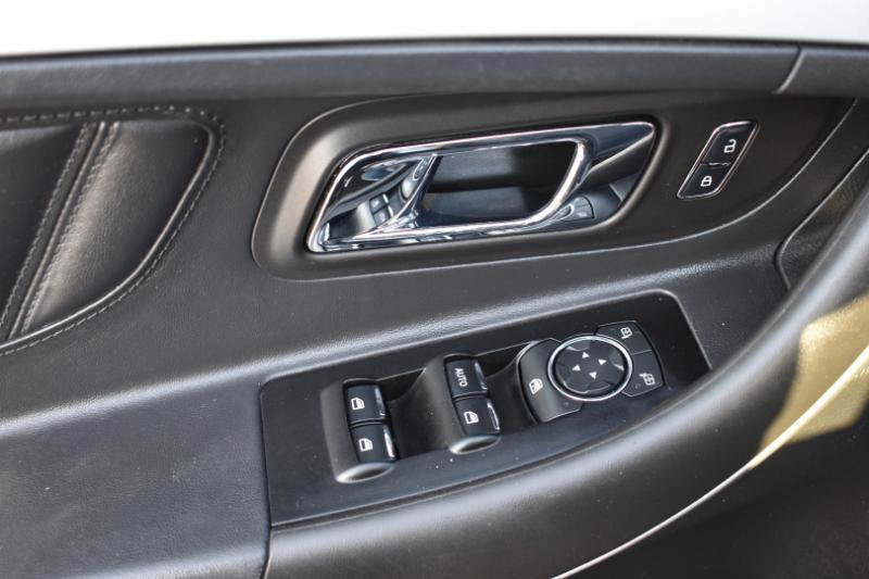 Used 2016 Ford Taurus SEL w/ Equipment Group 201A FWD image 19