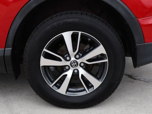 Used 2017 Toyota RAV4 XLE image 8