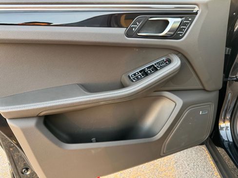 Used 2017 Porsche Macan Sport Edition image 13