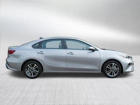 Certified 2023 Kia Forte LXS w/ LXS Technology Package FWD image 8