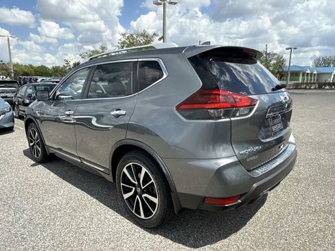 Used 2018 Nissan Rogue SL w/ Premium Package FWD image 6