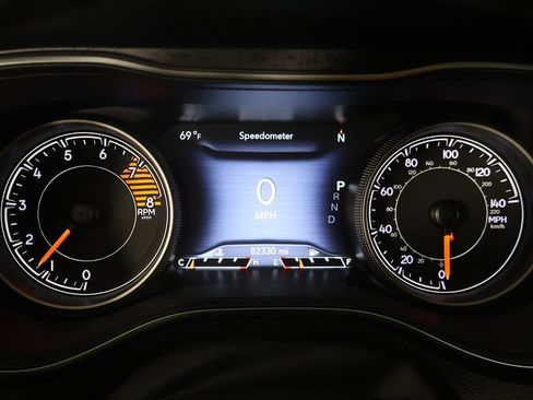 Used 2019 Jeep Cherokee Limited AWD/4WD image 44