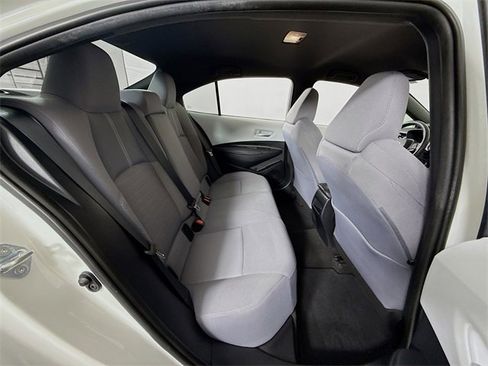 Used 2020 Toyota Corolla SE image 28