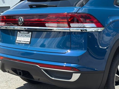 New 2026 Volkswagen Atlas Cross Sport SE FWD image 5
