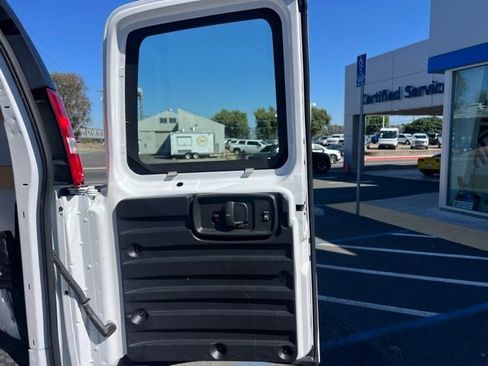 Used 2025 Chevrolet Express 2500 w/ Driver Convenience Package RWD image 16