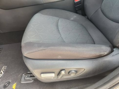 Used 2023 Toyota RAV4 XLE w/ Convenience Package FWD image 25