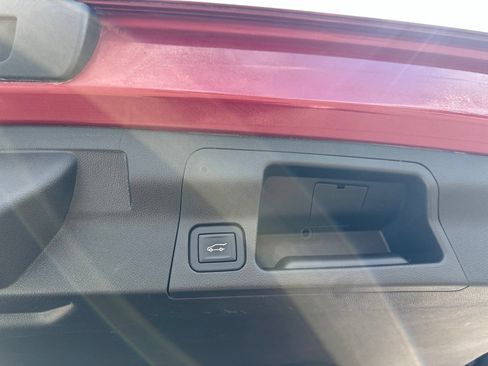 Used 2018 GMC Acadia SLT AWD/4WD image 36