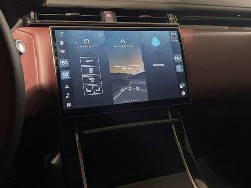 Used 2026 Land Rover Range Rover Velar Autobiography image 9