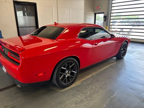 Used 2016 Dodge Challenger R/T Plus RWD image 7