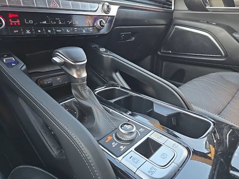 Certified 2023 Kia Telluride SX Prestige X-Line AWD/4WD image 26