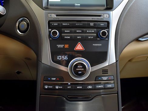 Used 2016 Hyundai Azera FWD image 22