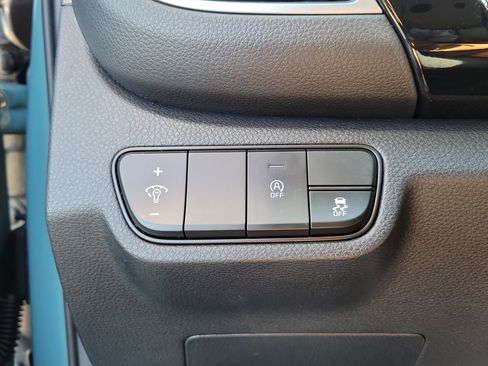 Used 2025 Kia Seltos S FWD image 27