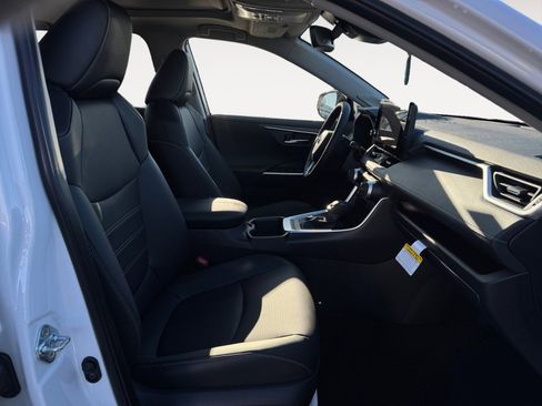 New 2025 Toyota RAV4 Limited image 17