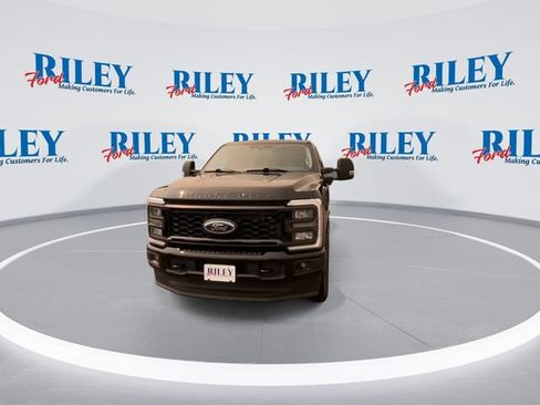Used 2024 Ford F250 XLT w/ XLT Premium Package AWD/4WD image 6
