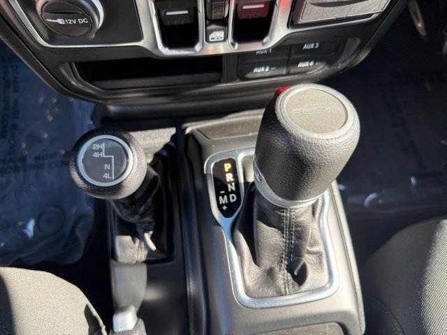 Used 2021 Jeep Gladiator Sport AWD/4WD image 24