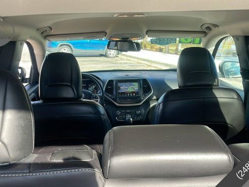 Used 2016 Jeep Cherokee High Altitude image 30