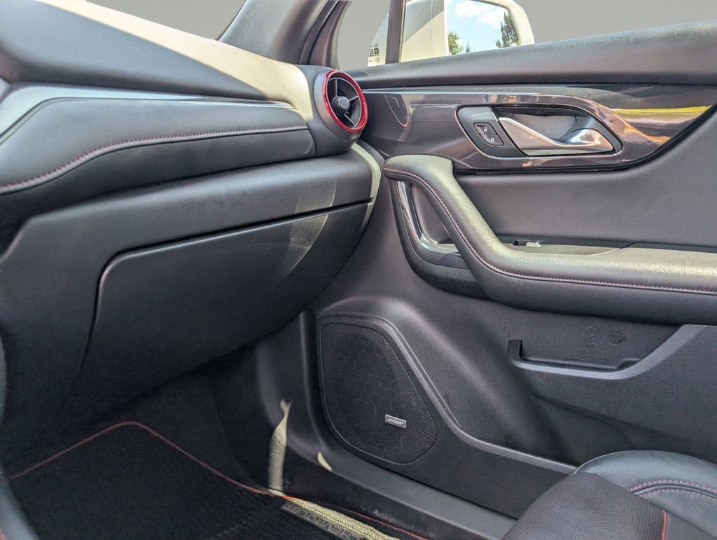 Used 2020 Chevrolet Blazer RS FWD image 29